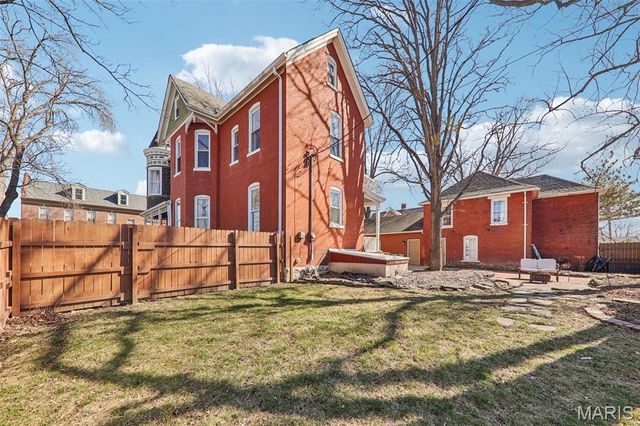 102 S Monroe Street, Freeburg, IL 62243