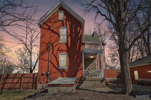 102 S Monroe Street, Freeburg, IL 62243