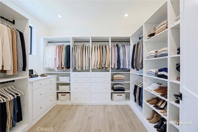109 9th, Huntington Beach, CA 92648