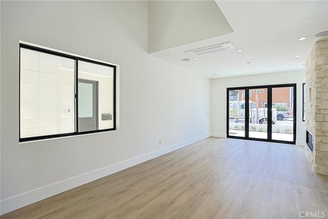 109 9th, Huntington Beach, CA 92648