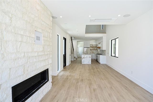 109 9th, Huntington Beach, CA 92648