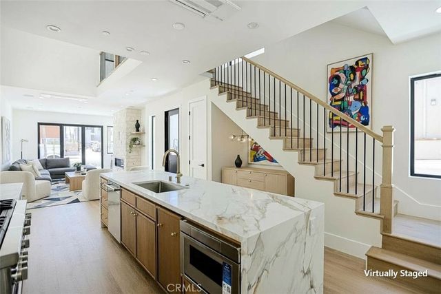 109 9th, Huntington Beach, CA 92648