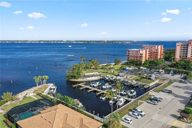 15094 Stella Del Mar LN, Fort Myers, FL 33908