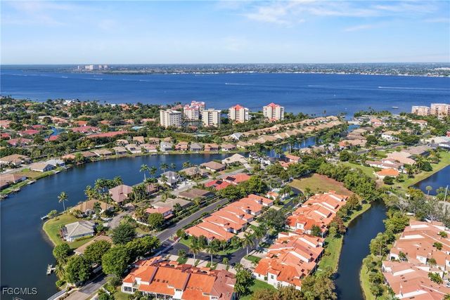 15094 Stella Del Mar LN, Fort Myers, FL 33908