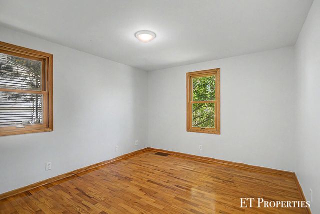3739 Grape Avenue Ne, Plainfield Twp, MI 49525