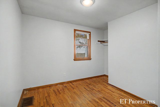 3739 Grape Avenue Ne, Plainfield Twp, MI 49525