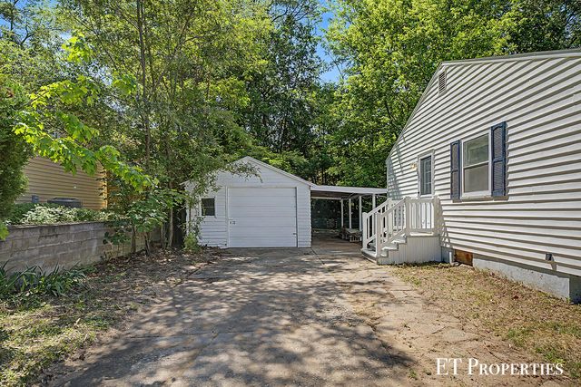 3739 Grape Avenue Ne, Plainfield Twp, MI 49525