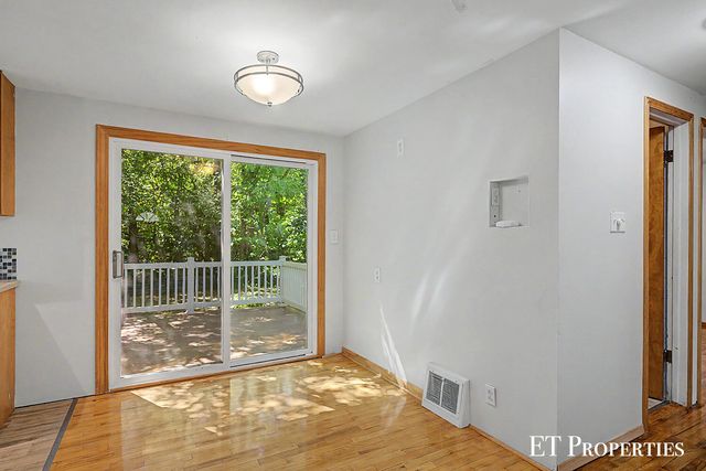3739 Grape Avenue Ne, Plainfield Twp, MI 49525