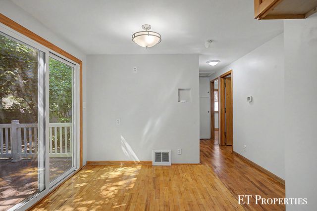 3739 Grape Avenue Ne, Plainfield Twp, MI 49525