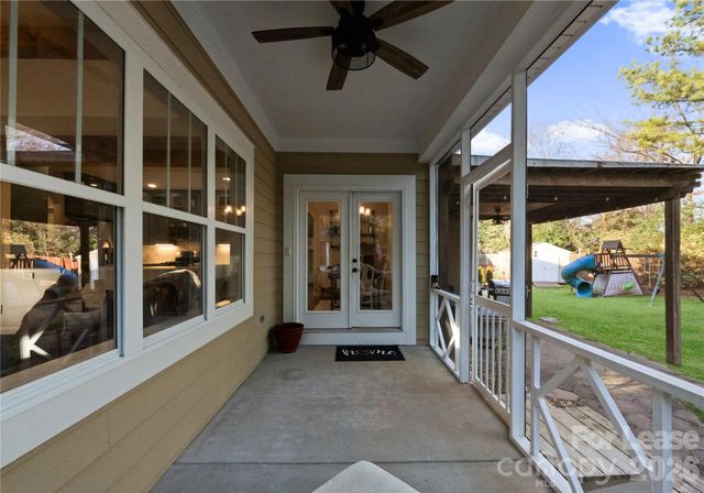 18047 Northport Drive, Cornelius, NC 28031