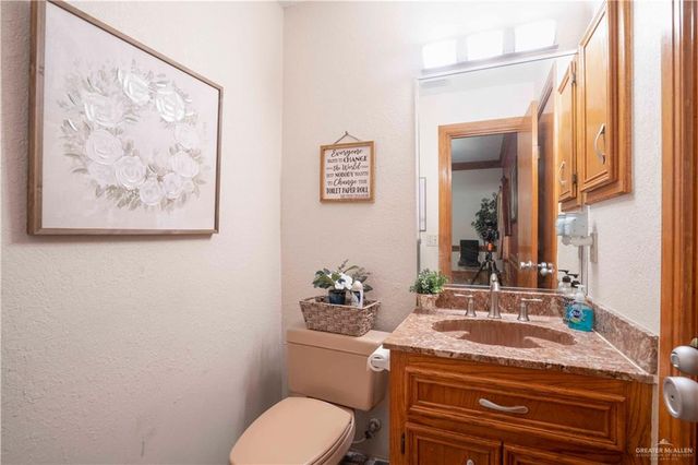 3211 N Shary Road, Mission, TX 78574