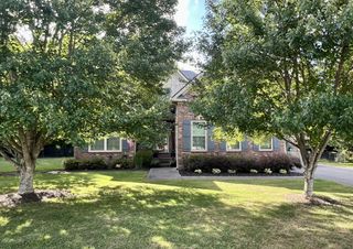 1401 Round Hill Ln, Spring Hill, TN 37174