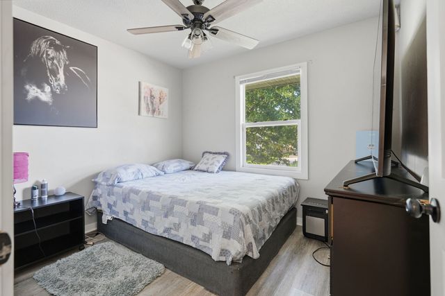 1804 W 54th Street, Davenport, IA 52806