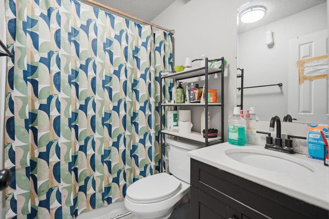 1804 W 54th Street, Davenport, IA 52806