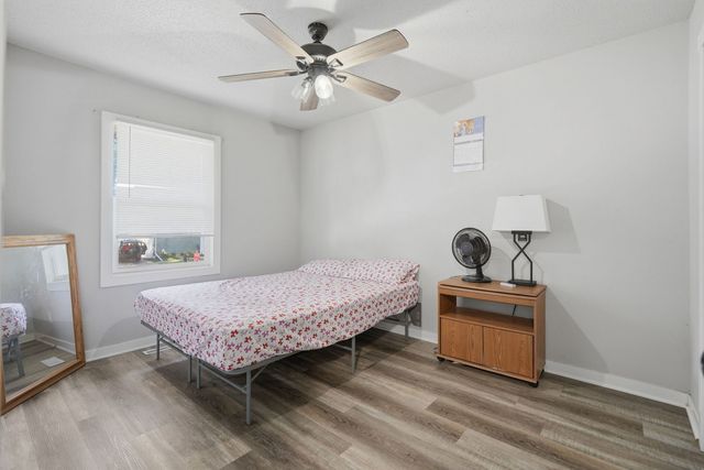 1804 W 54th Street, Davenport, IA 52806