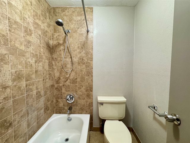 5981 Arapaho Road 303, Dallas, TX 75248