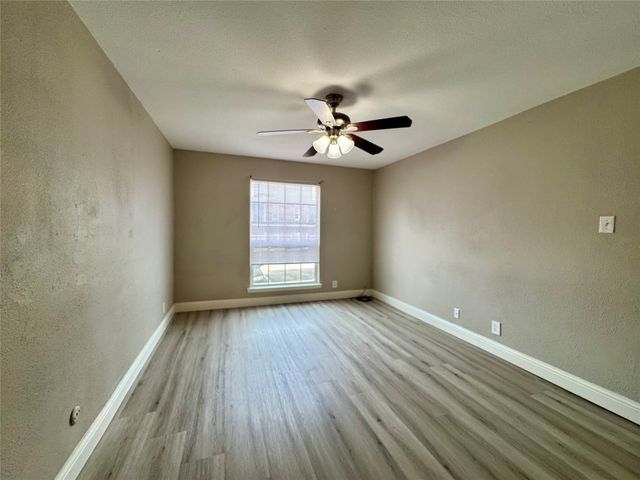 5981 Arapaho Road 303, Dallas, TX 75248