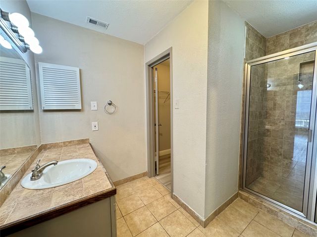 5981 Arapaho Road 303, Dallas, TX 75248