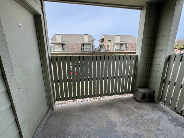 5981 Arapaho Road 303, Dallas, TX 75248