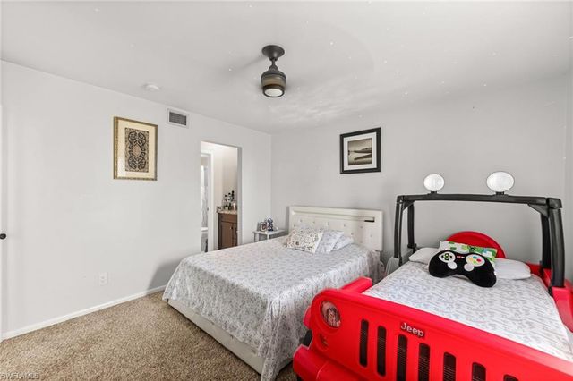 1358 Derbyshire CT # F102, Naples, FL 34116