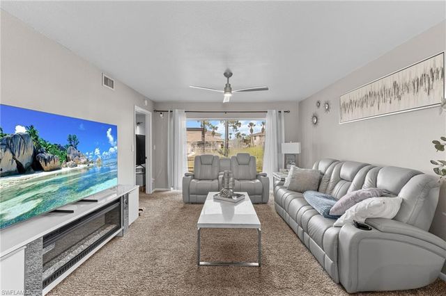 1358 Derbyshire CT # F102, Naples, FL 34116