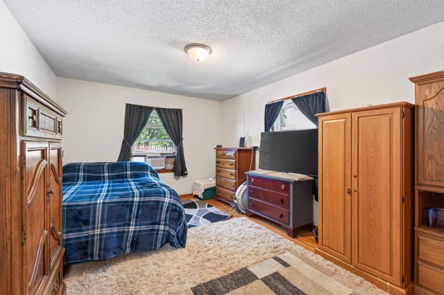 725 California Avenue E, Saint Paul, MN 55106