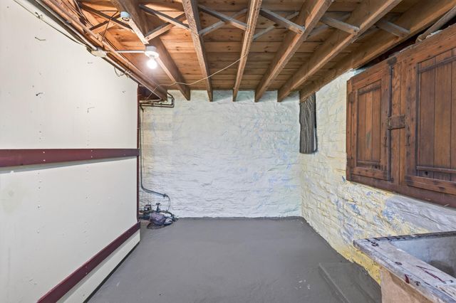 725 California Avenue E, Saint Paul, MN 55106