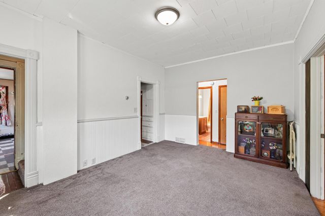 725 California Avenue E, Saint Paul, MN 55106