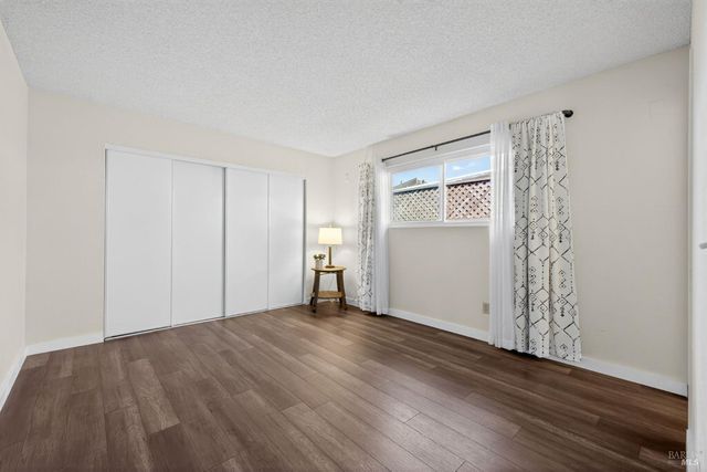 9865 Sunray Pl, Windsor, CA 95492