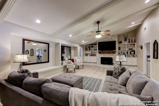 1229 RAPIDS RD, New Braunfels, TX 78130