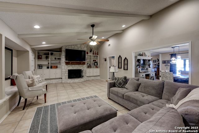 1229 RAPIDS RD, New Braunfels, TX 78130