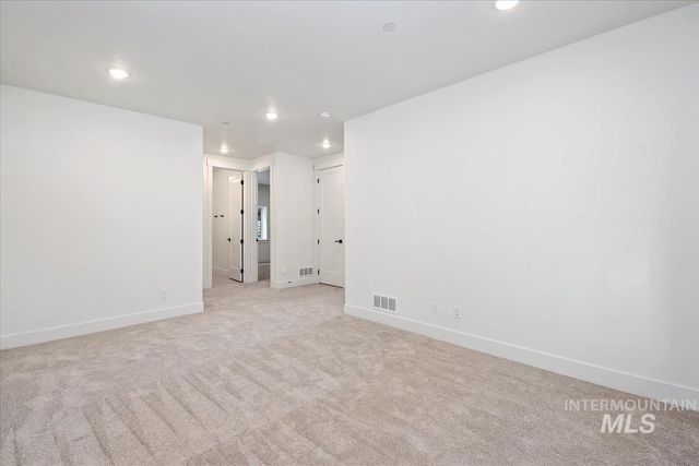 3527 E Warm Springs Ave, Boise, ID 83716