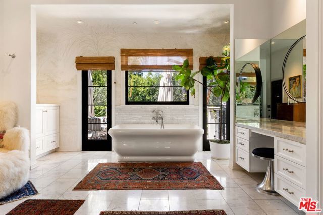 1743 N Curson Avenue, Los Angeles, CA 90046