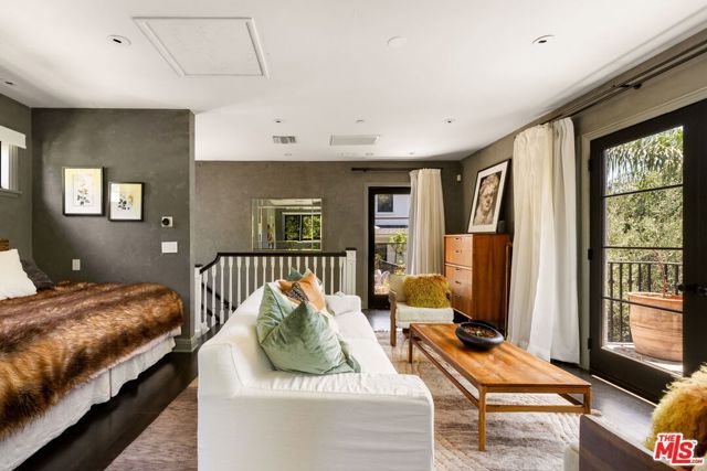 1743 N Curson Avenue, Los Angeles, CA 90046