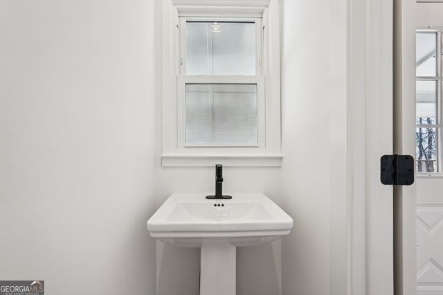 4614 Shumart Drive, Snellville, GA 30039