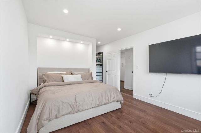 14 Soundview Avenue 31, White Plains, NY 10606