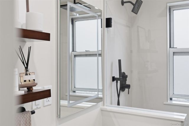 14 Soundview Avenue 31, White Plains, NY 10606