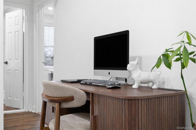 14 Soundview Avenue 31, White Plains, NY 10606