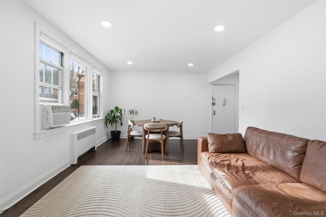 14 Soundview Avenue 31, White Plains, NY 10606