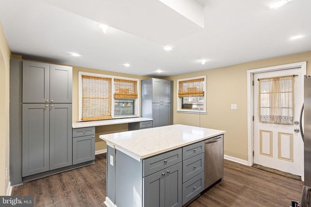 112 JULIANA TER, Darby, PA 19023