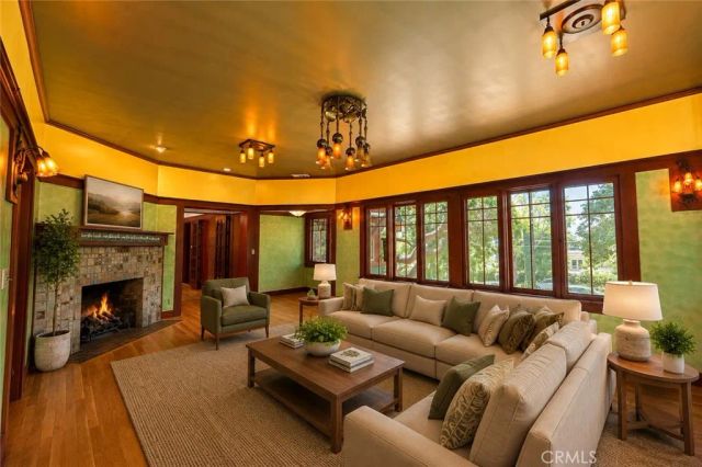 89 E Alegria, Sierra Madre, CA 91024