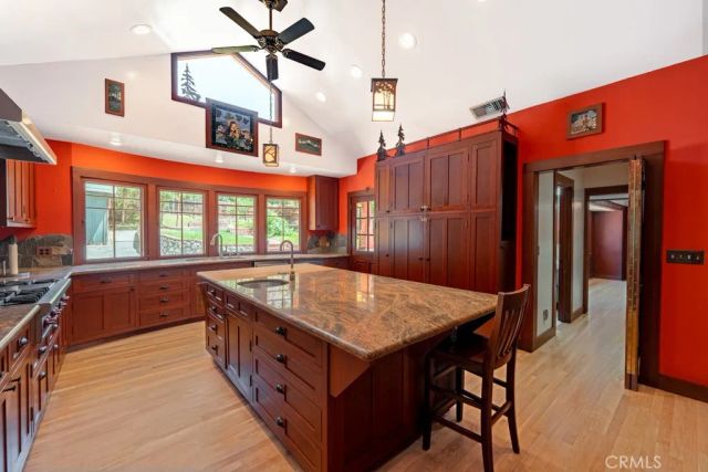 89 E Alegria, Sierra Madre, CA 91024