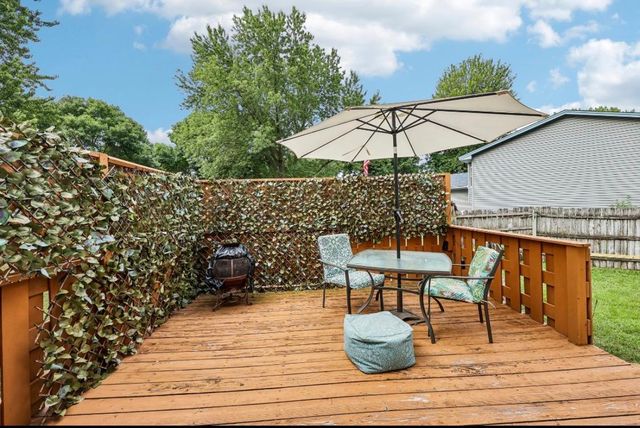 687 116th Lane NE, Blaine, MN 55434
