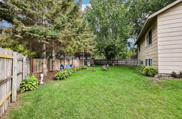 687 116th Lane NE, Blaine, MN 55434