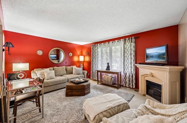 687 116th Lane NE, Blaine, MN 55434