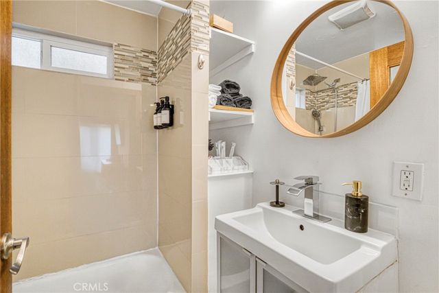 4527 E Rose Hill, Los Angeles, CA 90032