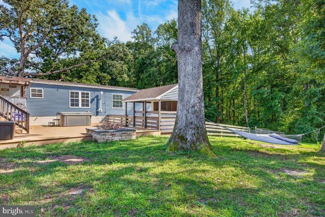 1837 EASTHAM RD, Bumpass, VA 23024