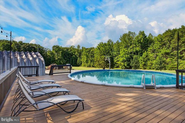1837 EASTHAM RD, Bumpass, VA 23024