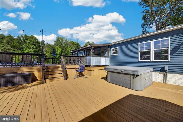 1837 EASTHAM RD, Bumpass, VA 23024