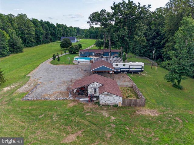 1837 EASTHAM RD, Bumpass, VA 23024
